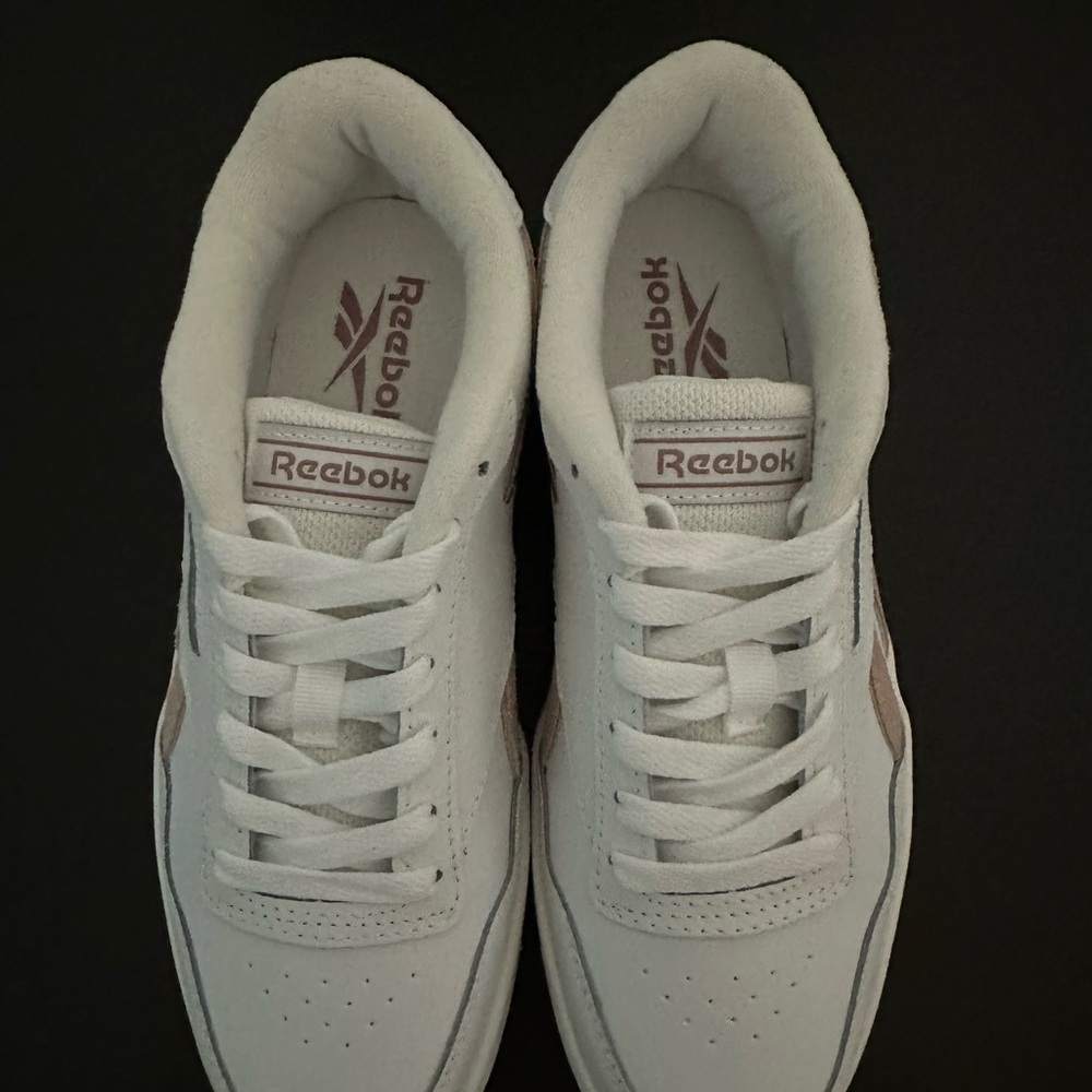 NEW Reebok White & Light Pink Sneakers - Picture 4 of 8